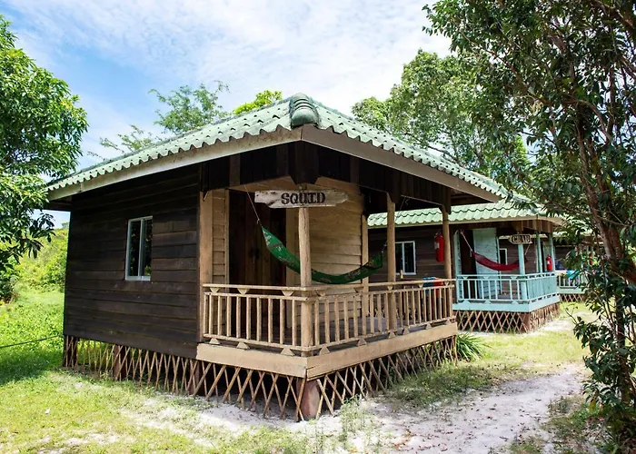 Mad Monkey Koh Rong Samloem