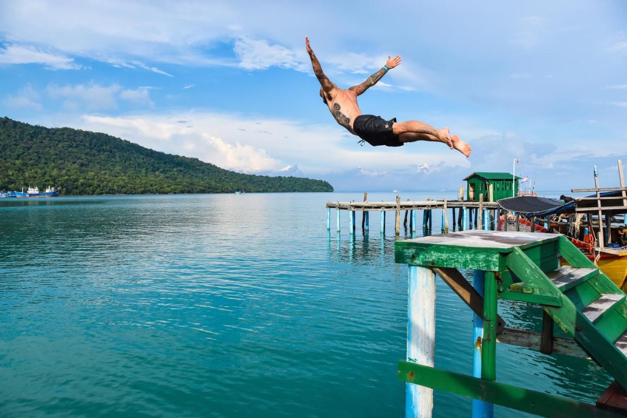 Auberge de jeunesse Mad Monkey Koh Rong Samloem *